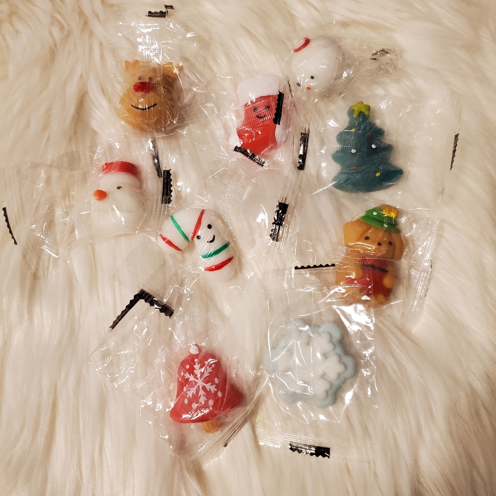🎁3/$30 NEW Christmas Themed Squishy Toys Set
